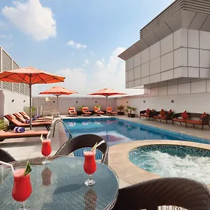 Ramada By Wyndham Deira **** Dubaj