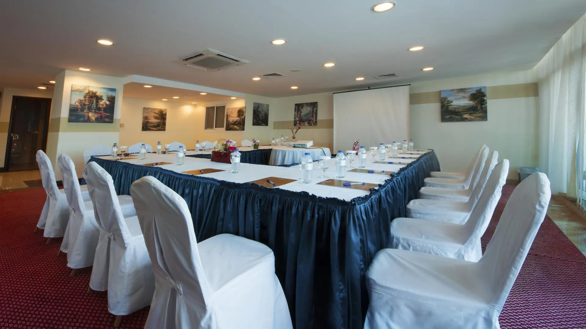 Sunday Mega Hotel Sheikh Zayed Road Near Difc Formerly Emirates Grand Hotel Dubaj 3*,