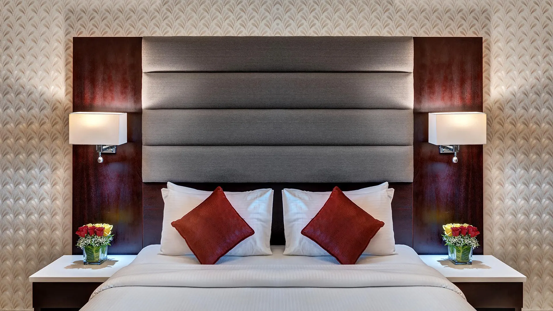 Sunday Mega Hotel Sheikh Zayed Road Near Difc Formerly Emirates Grand Hotel Dubaj