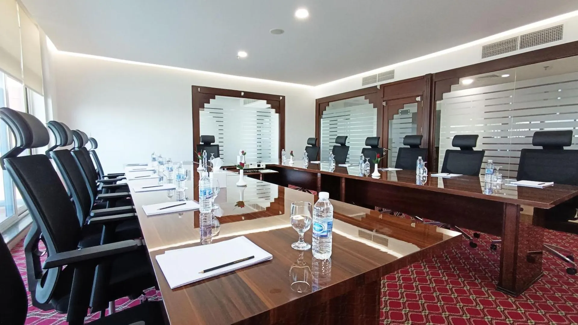 Sunday Mega Hotel Sheikh Zayed Road Near Difc Formerly Emirates Grand Hotel Dubaj Hotel apartamentowy