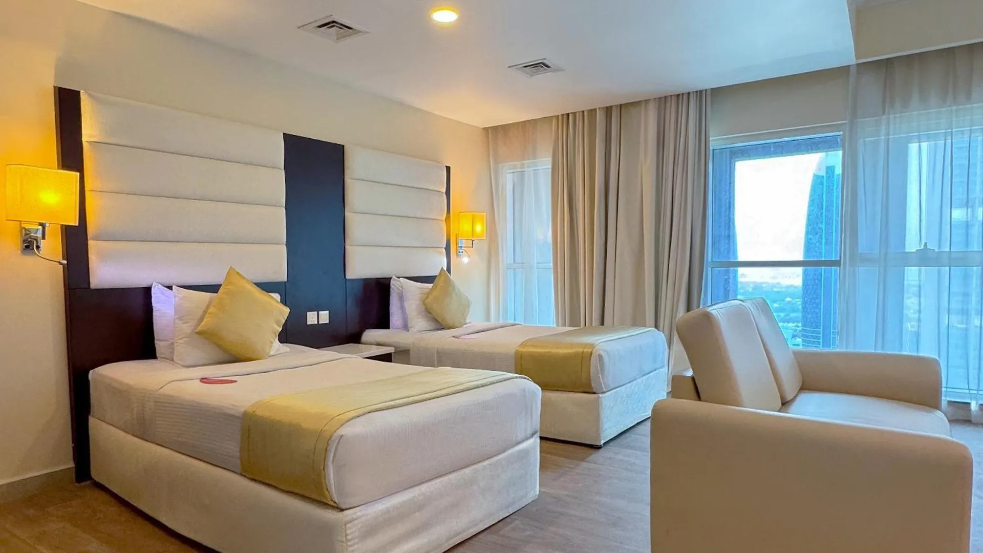 Sunday Mega Hotel Sheikh Zayed Road Near Difc Formerly Emirates Grand Hotel Dubaj