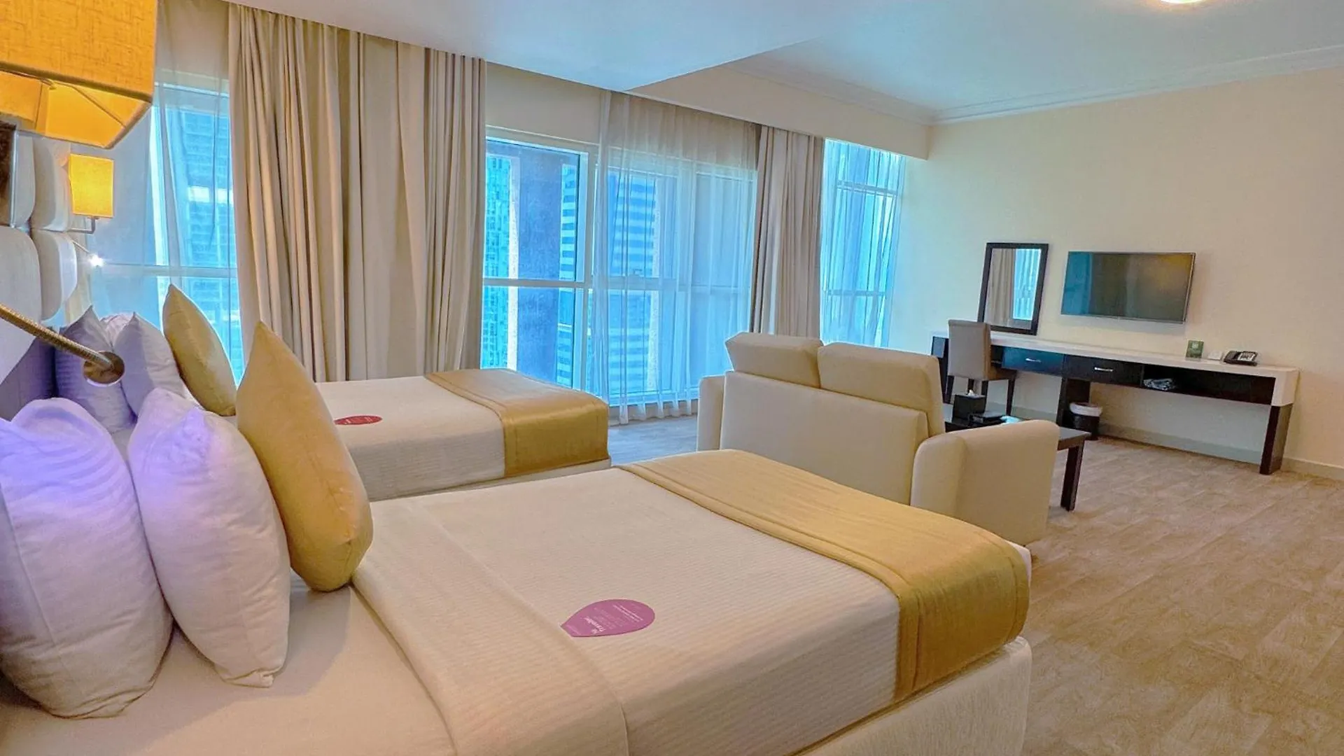 Sunday Mega Hotel Sheikh Zayed Road Near Difc Formerly Emirates Grand Hotel Dubai Emirati Arabi Uniti