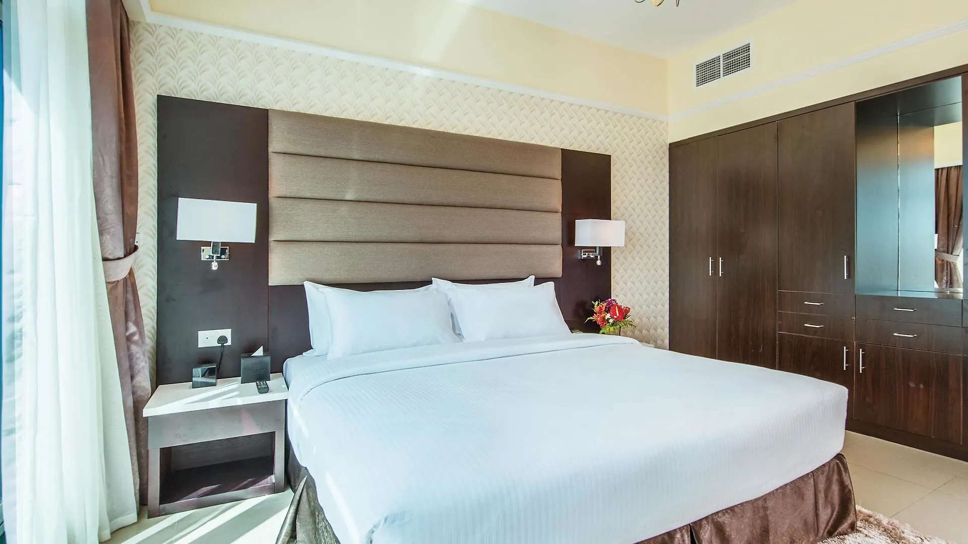 Sunday Mega Hotel Sheikh Zayed Road Near Difc Formerly Emirates Grand Hotel Dubai 3*,  Emirati Arabi Uniti